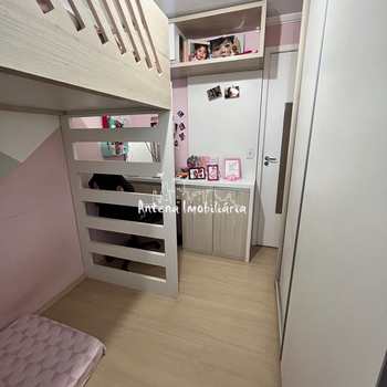 Apartamento em Ferraz de Vasconcelos, bairro Ferraz de Vasconcelos