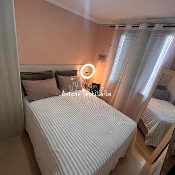 Apartamento em Ferraz de Vasconcelos, bairro Ferraz de Vasconcelos