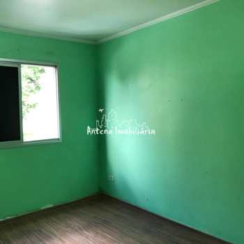 Apartamento em Ferraz de Vasconcelos, bairro Vila Solar