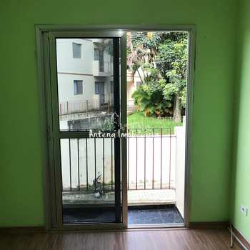 Apartamento em Ferraz de Vasconcelos, bairro Vila Solar