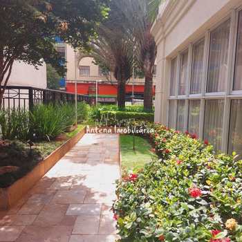 Apartamento em São Paulo, bairro Santa Cecília