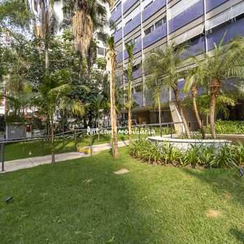 Apartamento em São Paulo, bairro Higienópolis