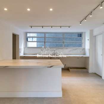 Apartamento em São Paulo, bairro Higienópolis
