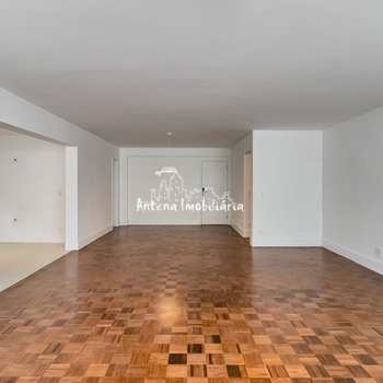 Apartamento em São Paulo, bairro Higienópolis