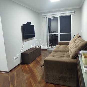 Apartamento em Ferraz de Vasconcelos, bairro Vila Solar