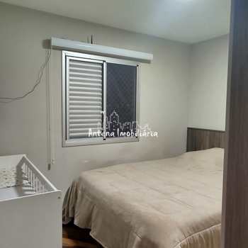 Apartamento em Ferraz de Vasconcelos, bairro Vila Solar