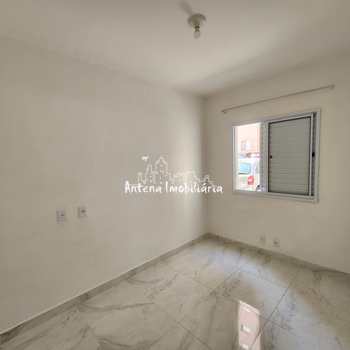 Apartamento em Ferraz de Vasconcelos, bairro Jardim Rodrigues Alves