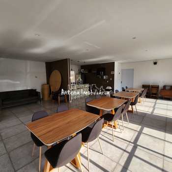 Apartamento em Ferraz de Vasconcelos, bairro Jardim Rodrigues Alves