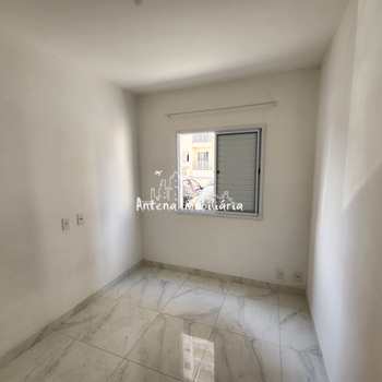 Apartamento em Ferraz de Vasconcelos, bairro Jardim Rodrigues Alves