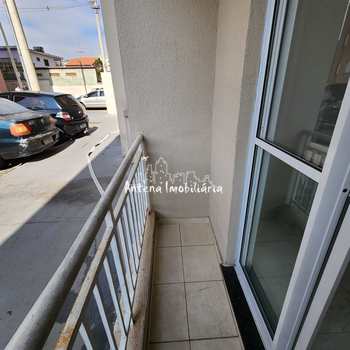 Apartamento em Ferraz de Vasconcelos, bairro Jardim Rodrigues Alves
