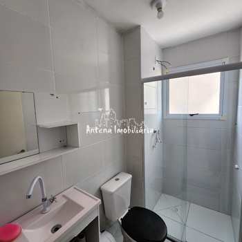 Apartamento em Ferraz de Vasconcelos, bairro Jardim Rodrigues Alves