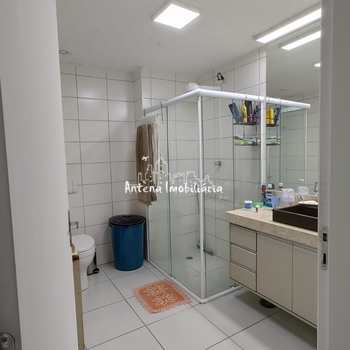 Apartamento em Ferraz de Vasconcelos, bairro Vila Romanópolis
