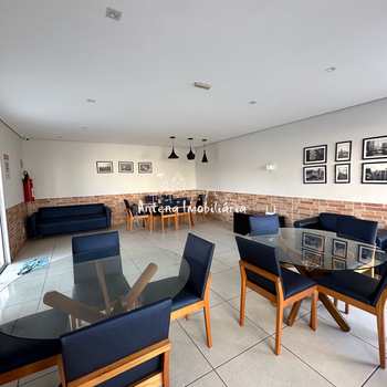 Apartamento em Ferraz de Vasconcelos, bairro Vila Romanópolis