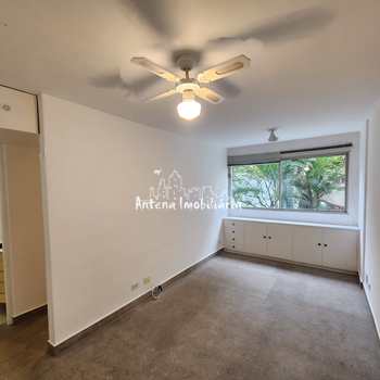 Apartamento em São Paulo, bairro Santa Cecília