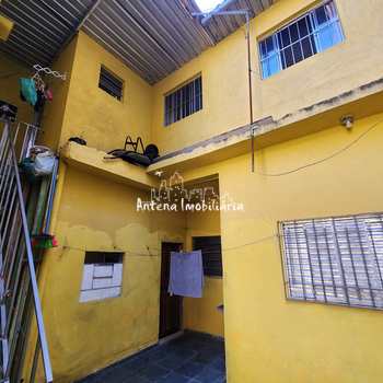 Casa em Ferraz de Vasconcelos, bairro Parque São Francisco