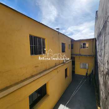 Casa em Ferraz de Vasconcelos, bairro Parque São Francisco