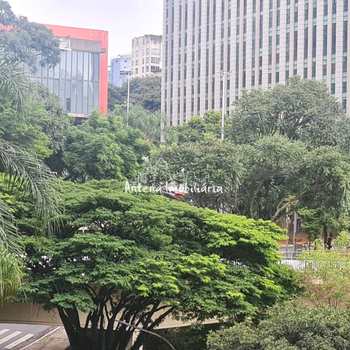 Apartamento em São Paulo, bairro Bela Vista