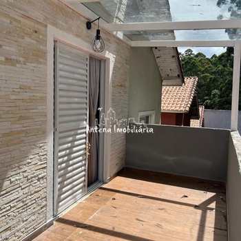 Sobrado em Ferraz de Vasconcelos, bairro Parque Santa Laura