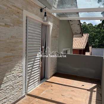 Sobrado em Ferraz de Vasconcelos, bairro Parque Santa Laura