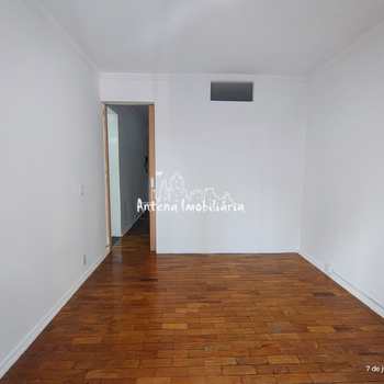 Apartamento em São Paulo, bairro Santa Cecília
