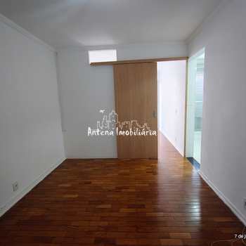 Apartamento em São Paulo, bairro Santa Cecília