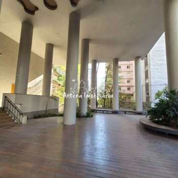 Apartamento em São Paulo, bairro Higienópolis