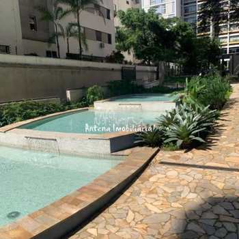 Apartamento em São Paulo, bairro Higienópolis