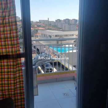 Apartamento em Mogi das Cruzes, bairro Mogi Moderno