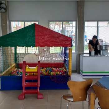 Apartamento em Ferraz de Vasconcelos, bairro Jardim São Miguel