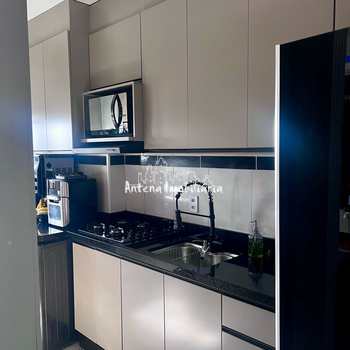 Apartamento em Ferraz de Vasconcelos, bairro Jardim São Miguel