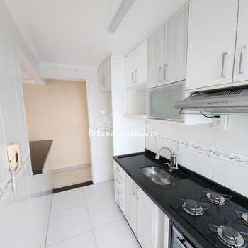 Apartamento em Ferraz de Vasconcelos, bairro Ferraz de Vasconcelos