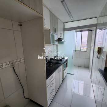 Apartamento em Ferraz de Vasconcelos, bairro Ferraz de Vasconcelos