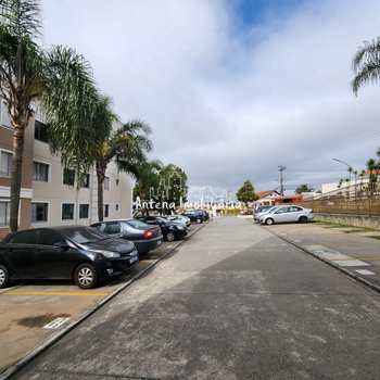 Apartamento em Ferraz de Vasconcelos, bairro Ferraz de Vasconcelos
