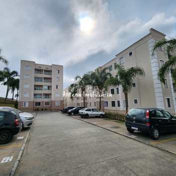 Apartamento em Ferraz de Vasconcelos, bairro Ferraz de Vasconcelos