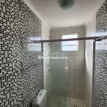 Apartamento em Ferraz de Vasconcelos, bairro Ferraz de Vasconcelos