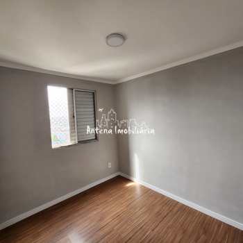 Apartamento em Ferraz de Vasconcelos, bairro Ferraz de Vasconcelos