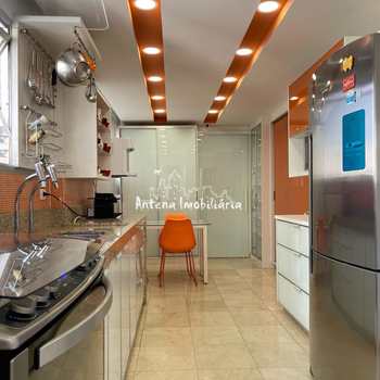Apartamento em São Paulo, bairro Higienópolis