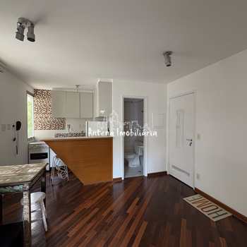 Apartamento em São Paulo, bairro Santa Cecília