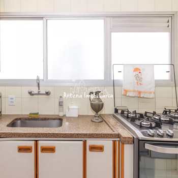 Apartamento em São Paulo, bairro Perdizes