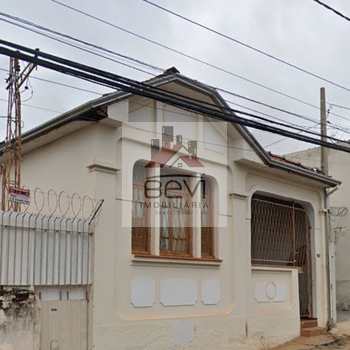 Casa em Piracicaba, bairro Centro