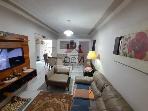 Casa, código 7609 em Piracicaba, bairro Jardim Flamboyant