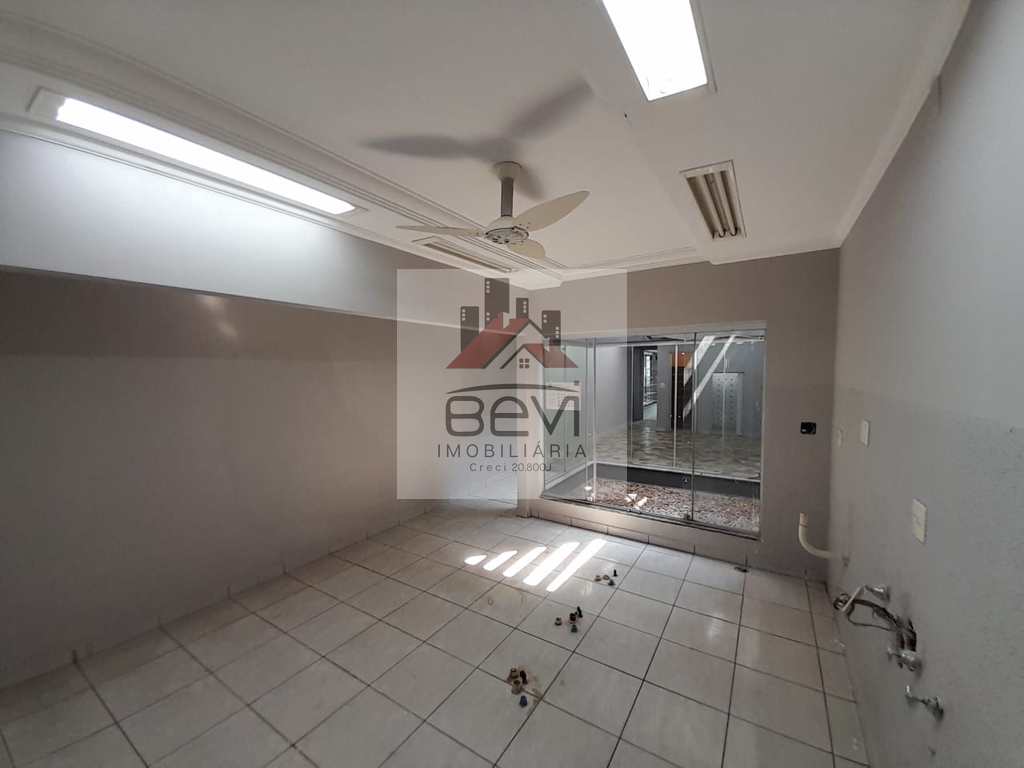 Casa Comercial em Piracicaba, no bairro Alto