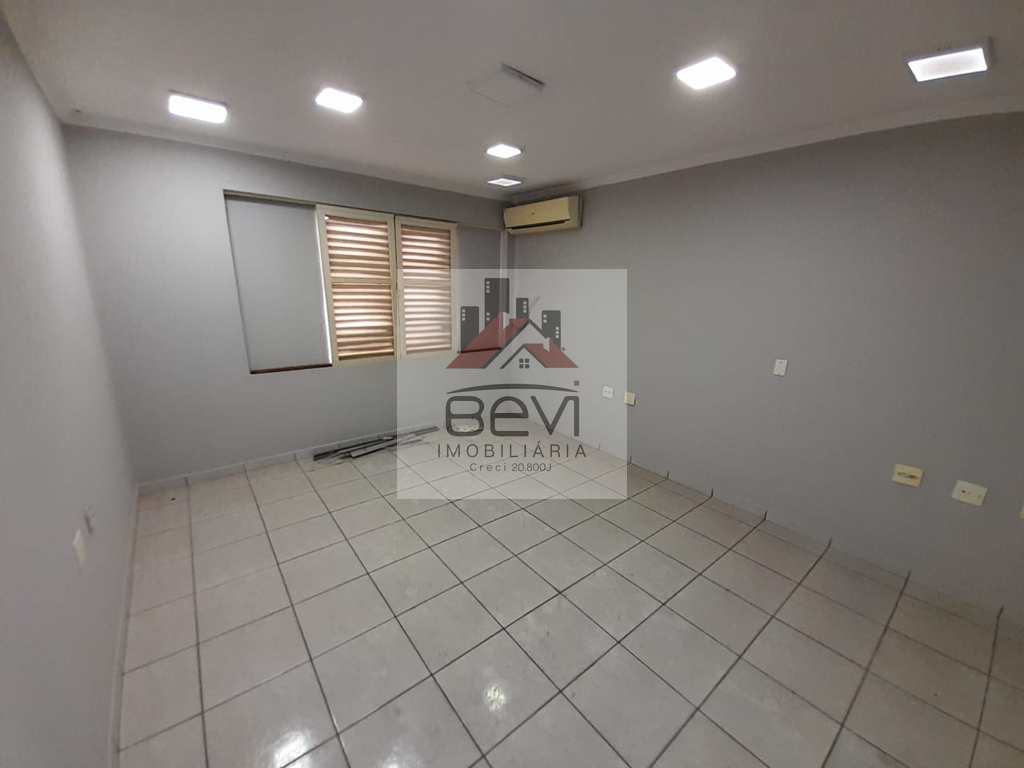 Casa Comercial em Piracicaba, no bairro Alto