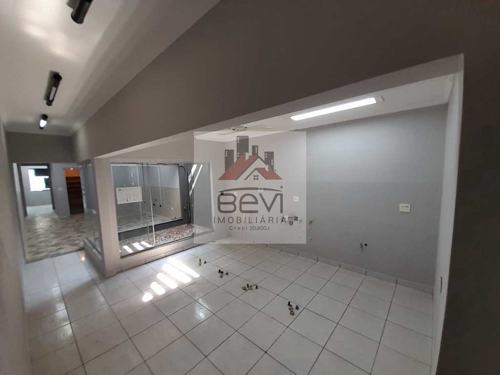 Casa Comercial em Piracicaba, no bairro Alto