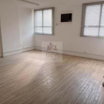 Sala Comercial em Piracicaba, bairro Alto