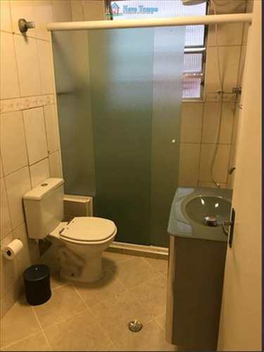 Apartamento, código 5002 em Santos, bairro Embaré