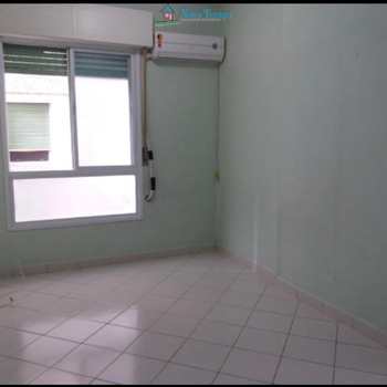 Apartamento em Santos, bairro Aparecida