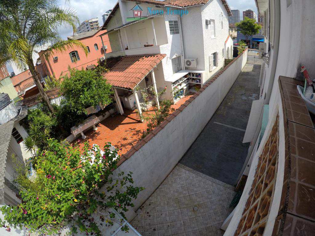 Casa em Santos, no bairro Boqueirão