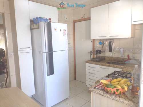 Apartamento, código 11610 em Santos, bairro Embaré