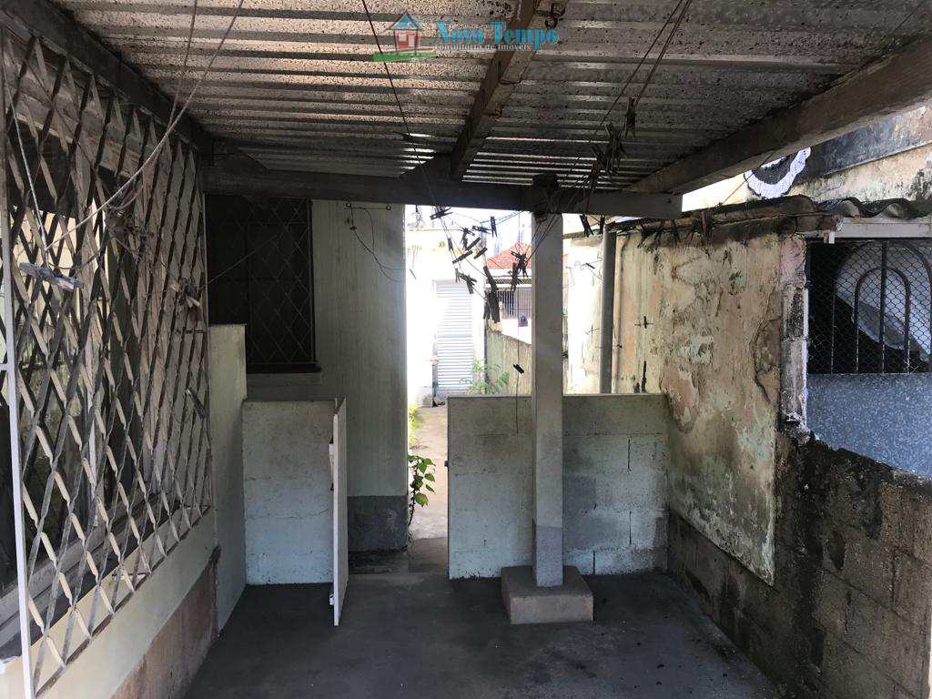 Casa em São Vicente, no bairro Vila São Jorge